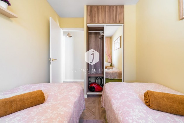 Tweedehands - duplex -
Torrevieja - Costa Blanca