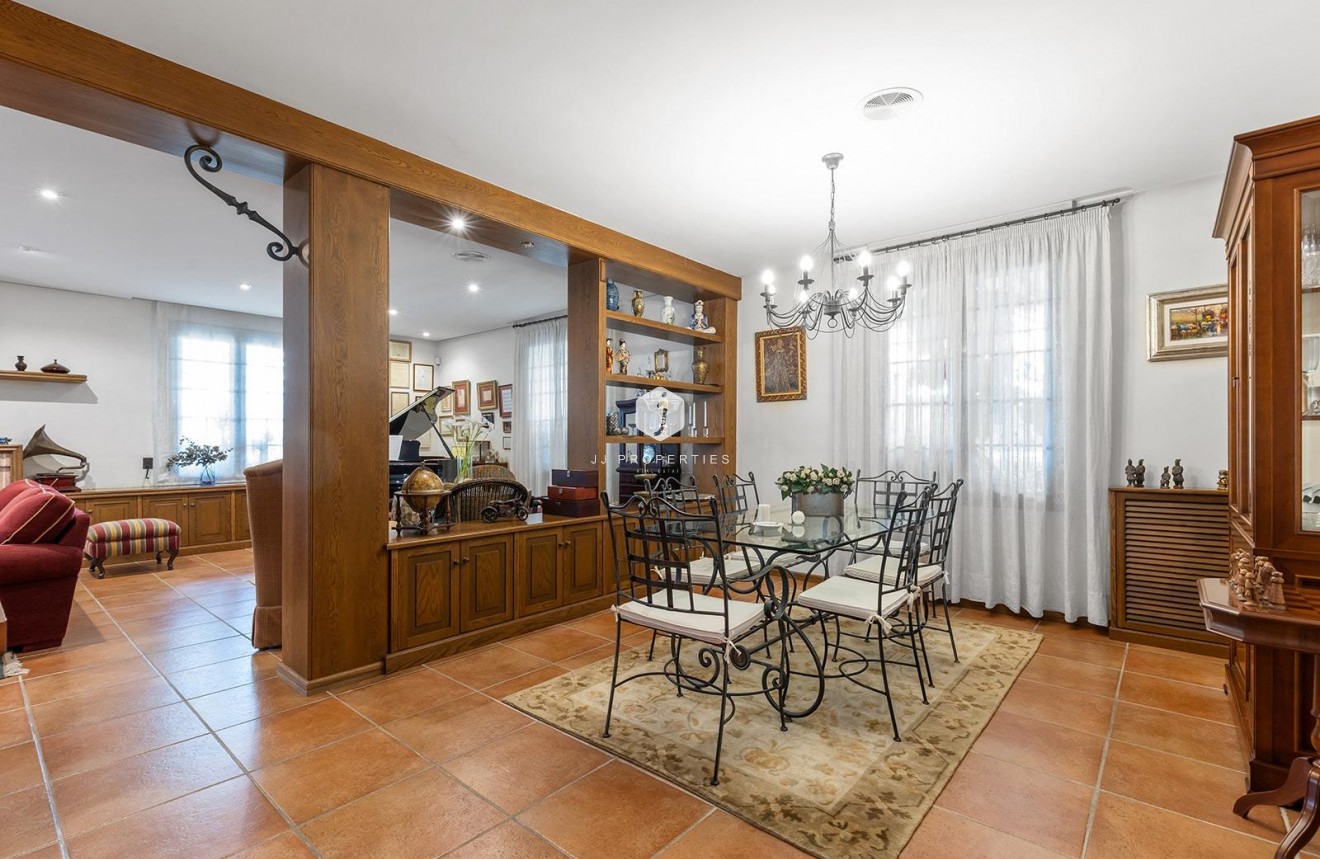 Tweedehands - Villa -
Torrevieja - La veleta