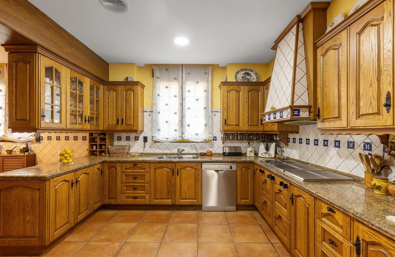 Tweedehands - Villa -
Torrevieja - La veleta