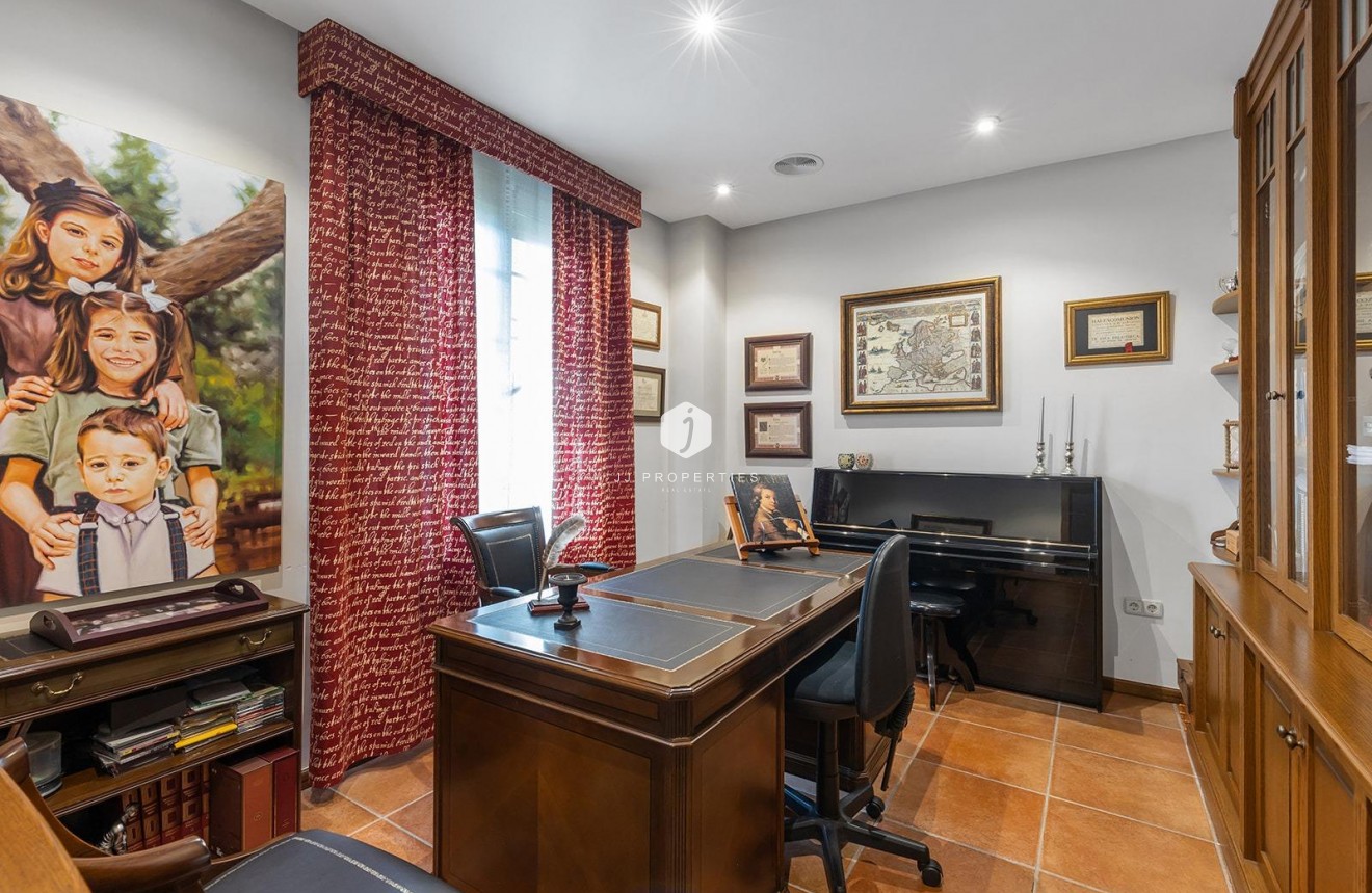 Tweedehands - Villa -
Torrevieja - La veleta