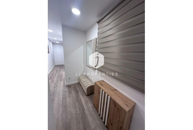 Tweedehands - Appartement / flat -
Torrevieja - Estacion de autobuses