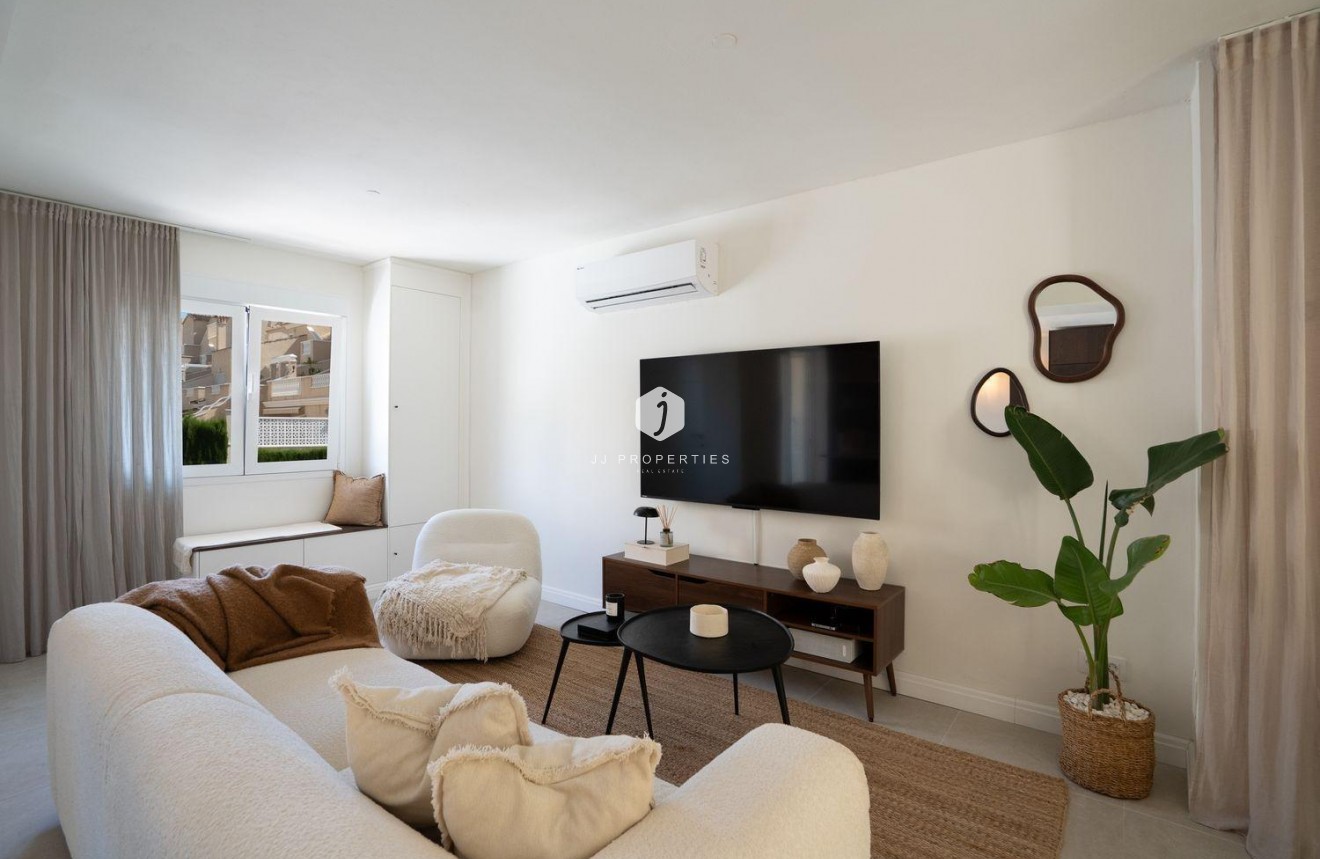 Tweedehands - Chalet -
Orihuela Costa - Los Almendros-la Florida