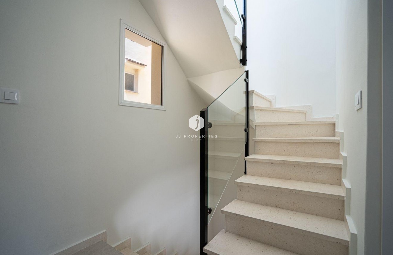 Tweedehands - Chalet -
Orihuela Costa - Los Almendros-la Florida