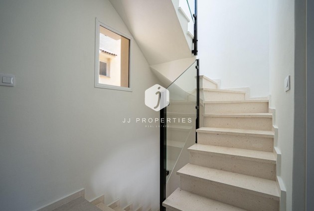 Tweedehands - Chalet -
Orihuela Costa - Los Almendros-la Florida