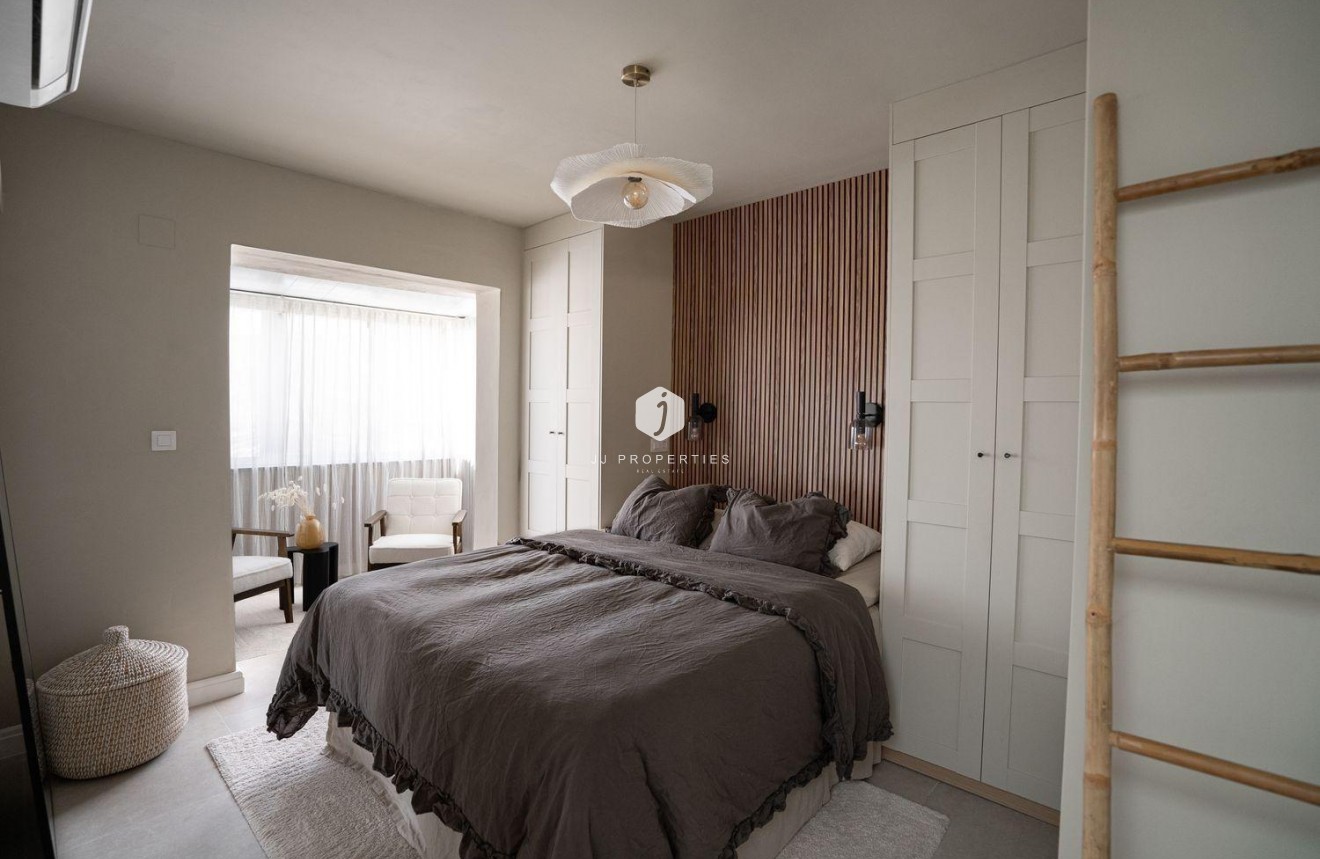 Tweedehands - Chalet -
Orihuela Costa - Los Almendros-la Florida