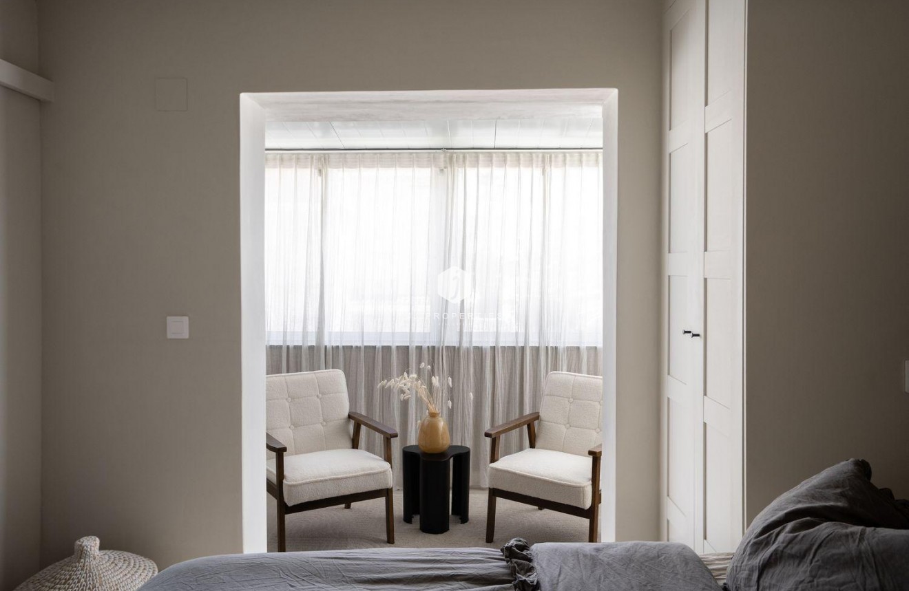 Tweedehands - Chalet -
Orihuela Costa - Los Almendros-la Florida