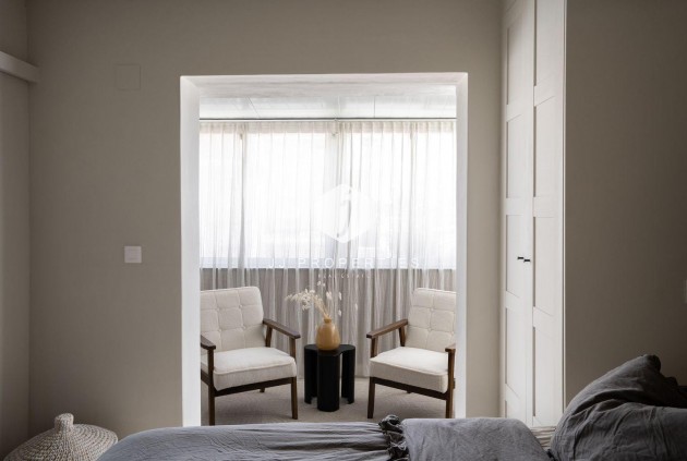 Tweedehands - Chalet -
Orihuela Costa - Los Almendros-la Florida