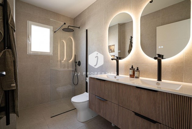 Tweedehands - Chalet -
Orihuela Costa - Los Almendros-la Florida