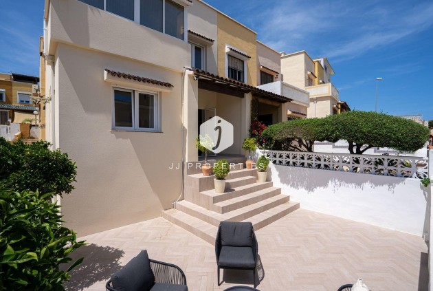 Tweedehands - Chalet -
Orihuela Costa - Los Almendros-la Florida