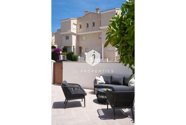 Tweedehands - Chalet -
Orihuela Costa - Los Almendros-la Florida