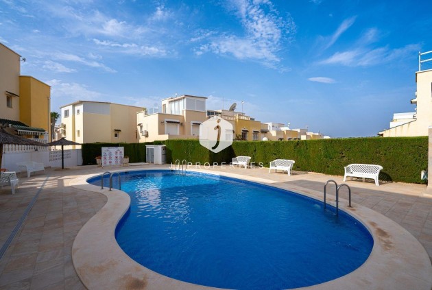 Tweedehands - Chalet -
Orihuela Costa - Los Almendros-la Florida