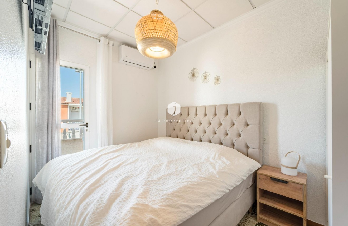 Tweedehands - duplex -
Torrevieja - Playa de los Naufragos