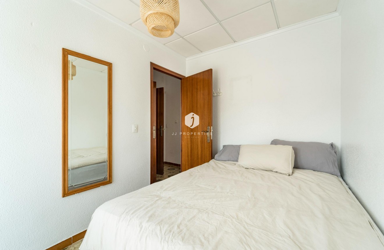 Tweedehands - duplex -
Torrevieja - Playa de los Naufragos
