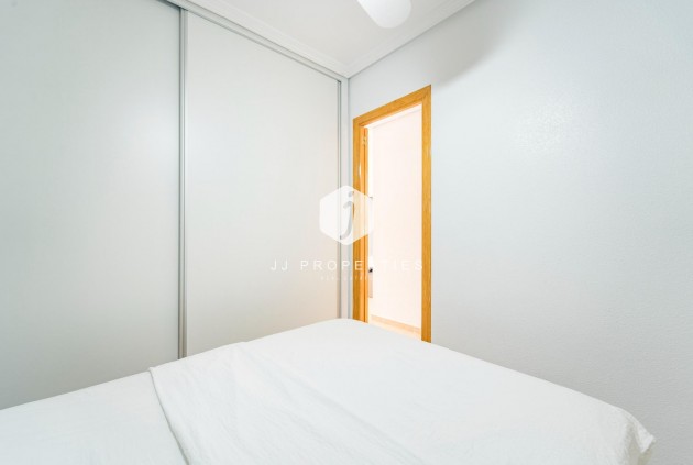 Tweedehands - duplex -
Torrevieja - Playa de los Naufragos