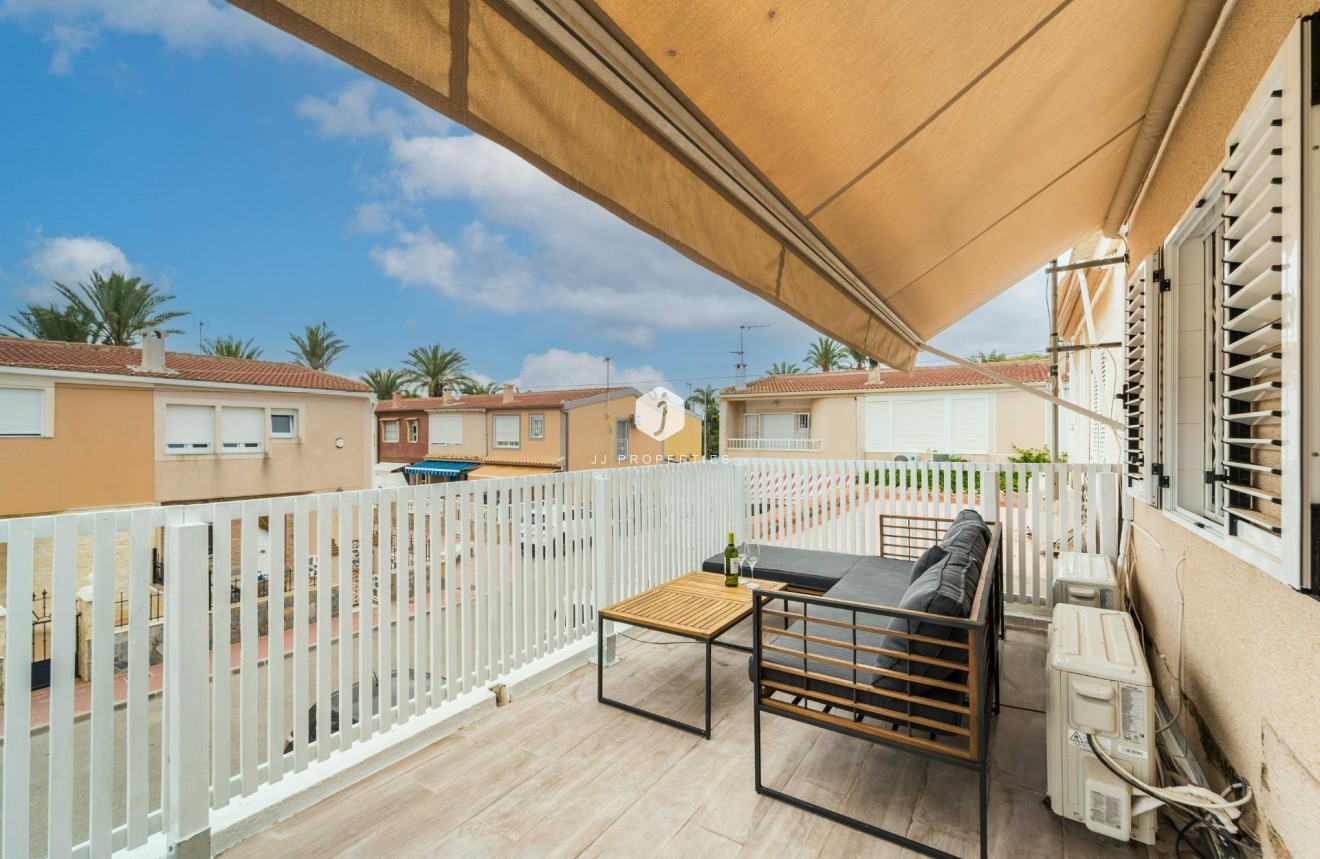 Tweedehands - duplex -
Torrevieja - Playa de los Naufragos