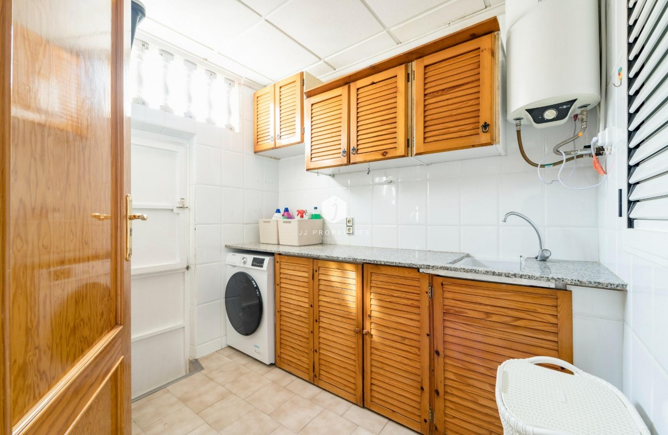 Tweedehands - duplex -
Torrevieja - Playa de los Naufragos