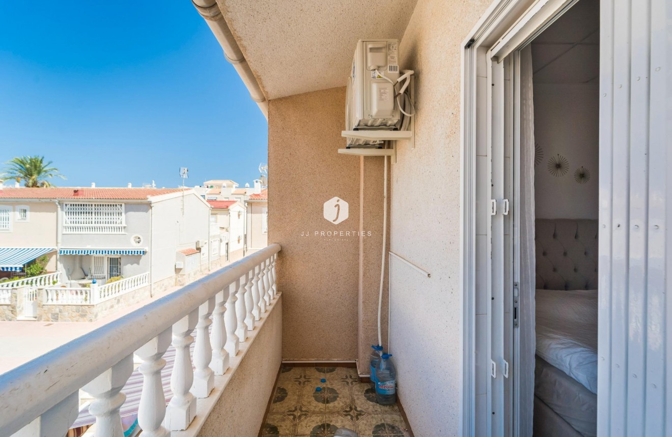 Tweedehands - duplex -
Torrevieja - Playa de los Naufragos