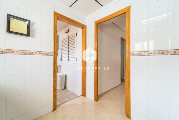 Tweedehands - duplex -
Torrevieja - Playa de los Naufragos