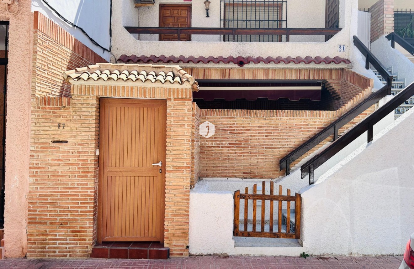 Tweedehands - Villa -
Torrevieja - Costa Blanca