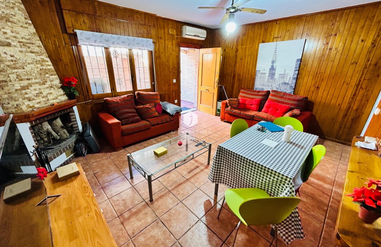 Tweedehands - Villa -
Torrevieja - Costa Blanca