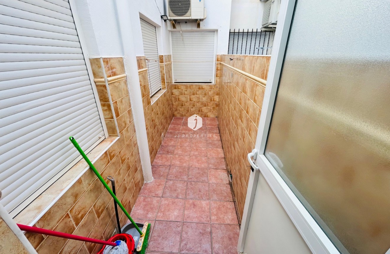 Tweedehands - Villa -
Torrevieja - Costa Blanca