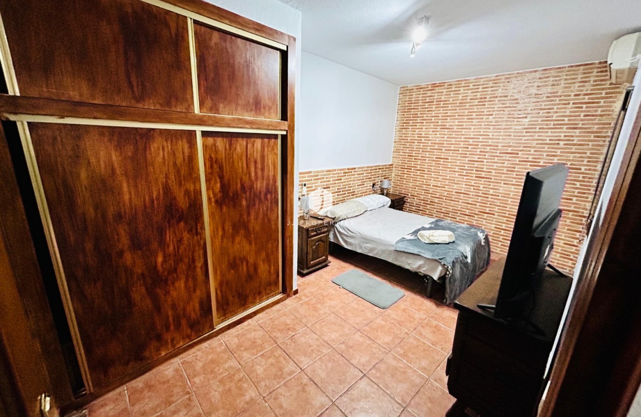 Tweedehands - Villa -
Torrevieja - Costa Blanca