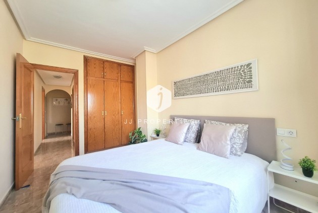 Tweedehands - Appartement / flat -
Torrevieja - Costa Blanca