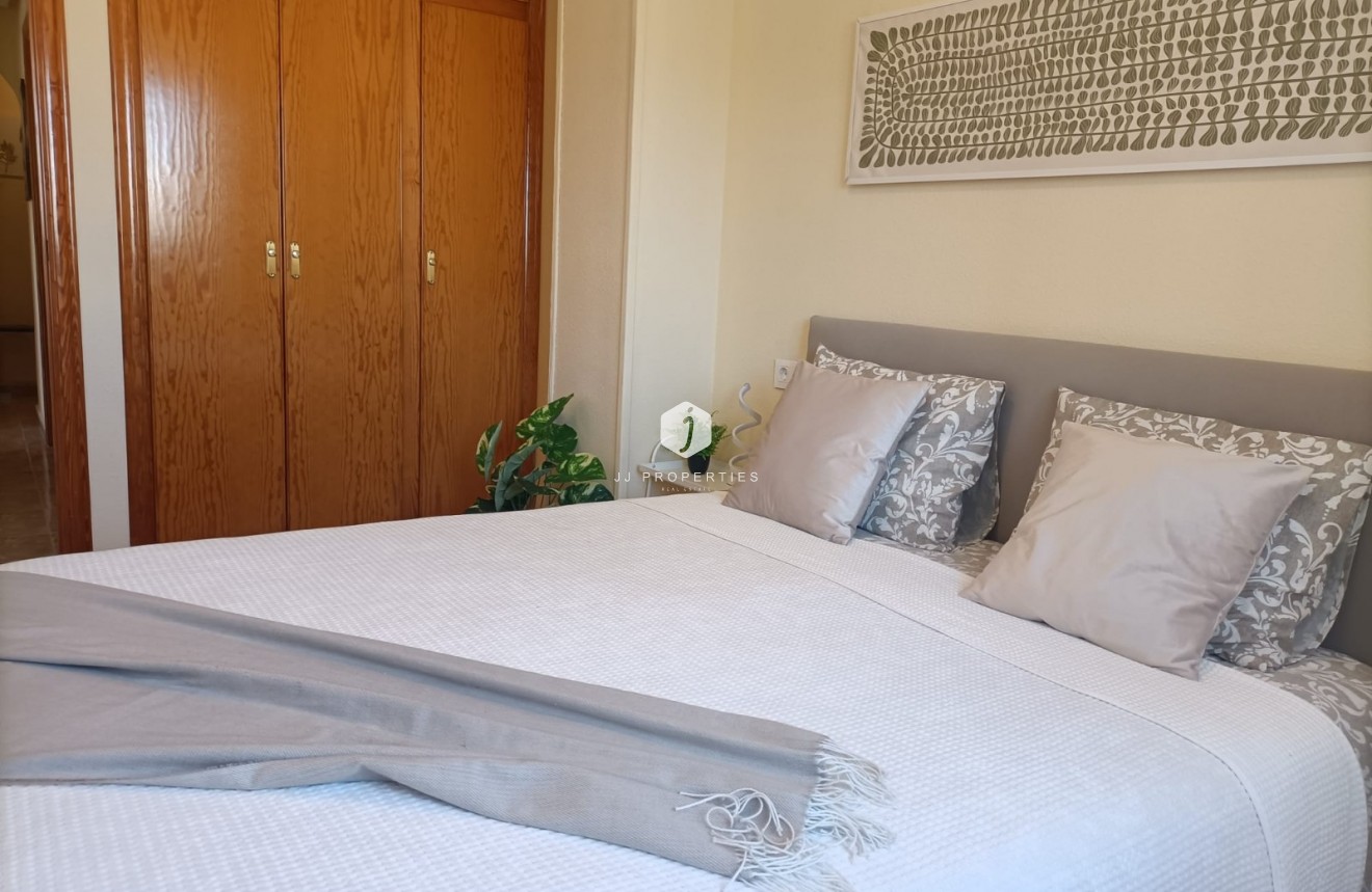 Tweedehands - Appartement / flat -
Torrevieja - Costa Blanca