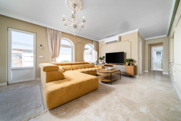 Tweedehands - Villa -
Torrevieja - Costa Blanca