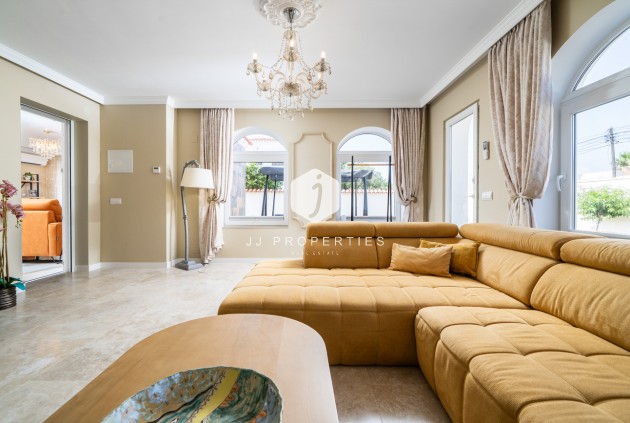 Tweedehands - Villa -
Torrevieja - Costa Blanca