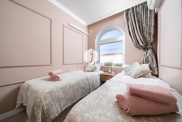 Tweedehands - Villa -
Torrevieja - Costa Blanca