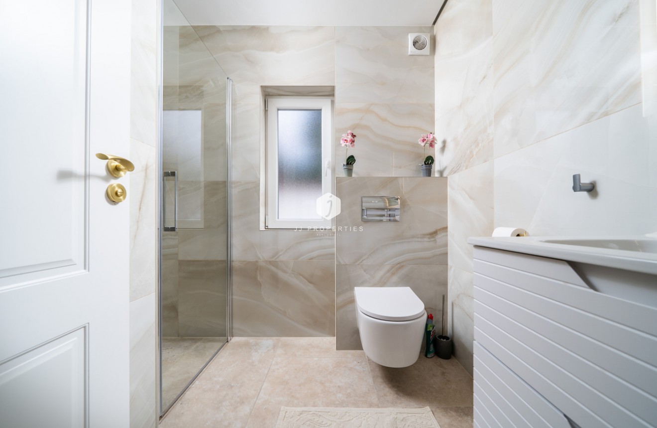 Tweedehands - Villa -
Torrevieja - Costa Blanca