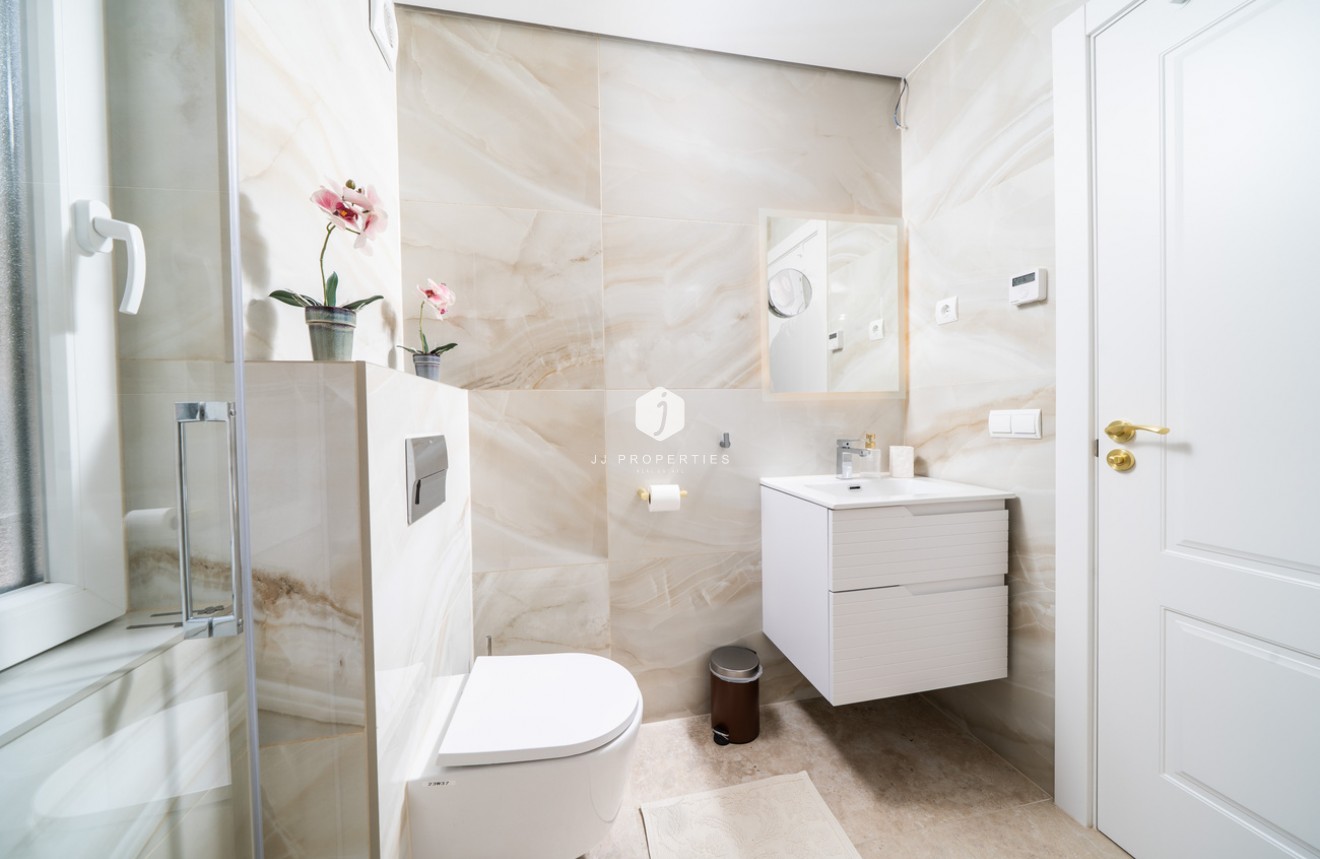 Tweedehands - Villa -
Torrevieja - Costa Blanca