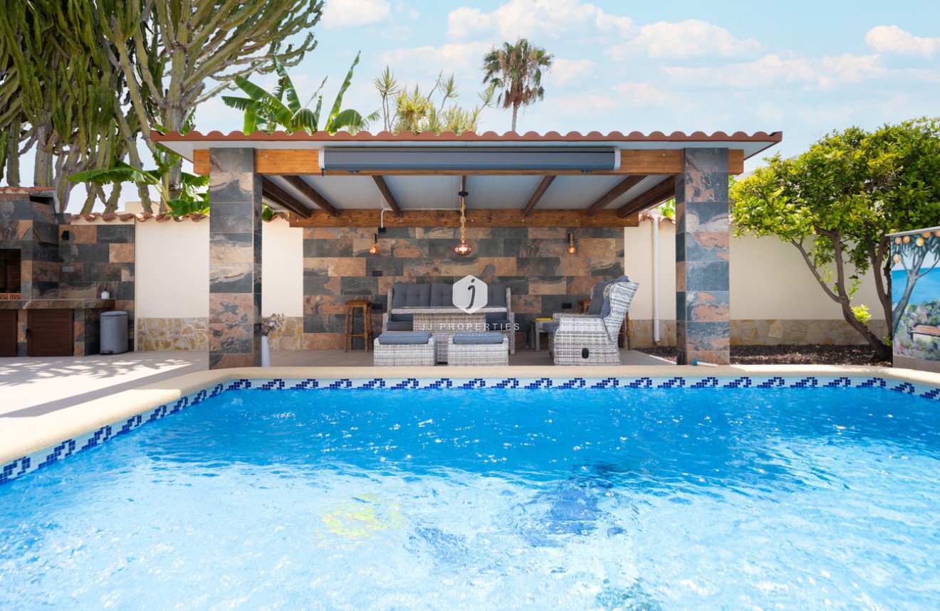 Tweedehands - Villa -
Torrevieja - Costa Blanca