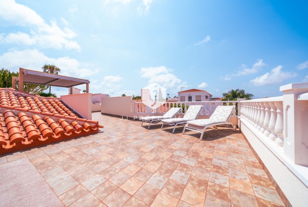 Tweedehands - Villa -
Torrevieja - Costa Blanca