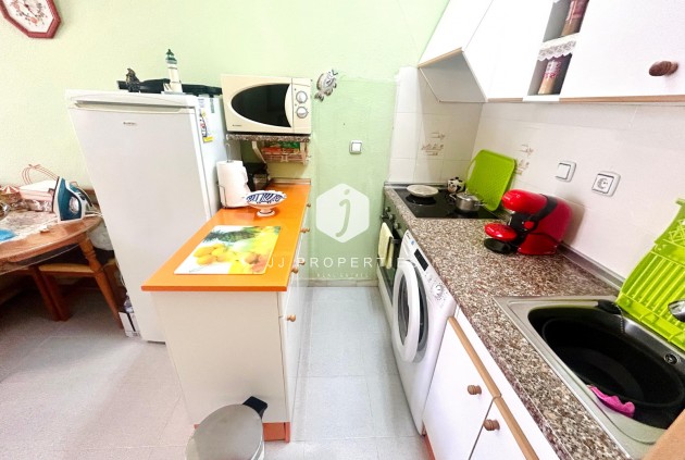 Aus zweiter Hand - Wohnung -
El Chaparral - Inland