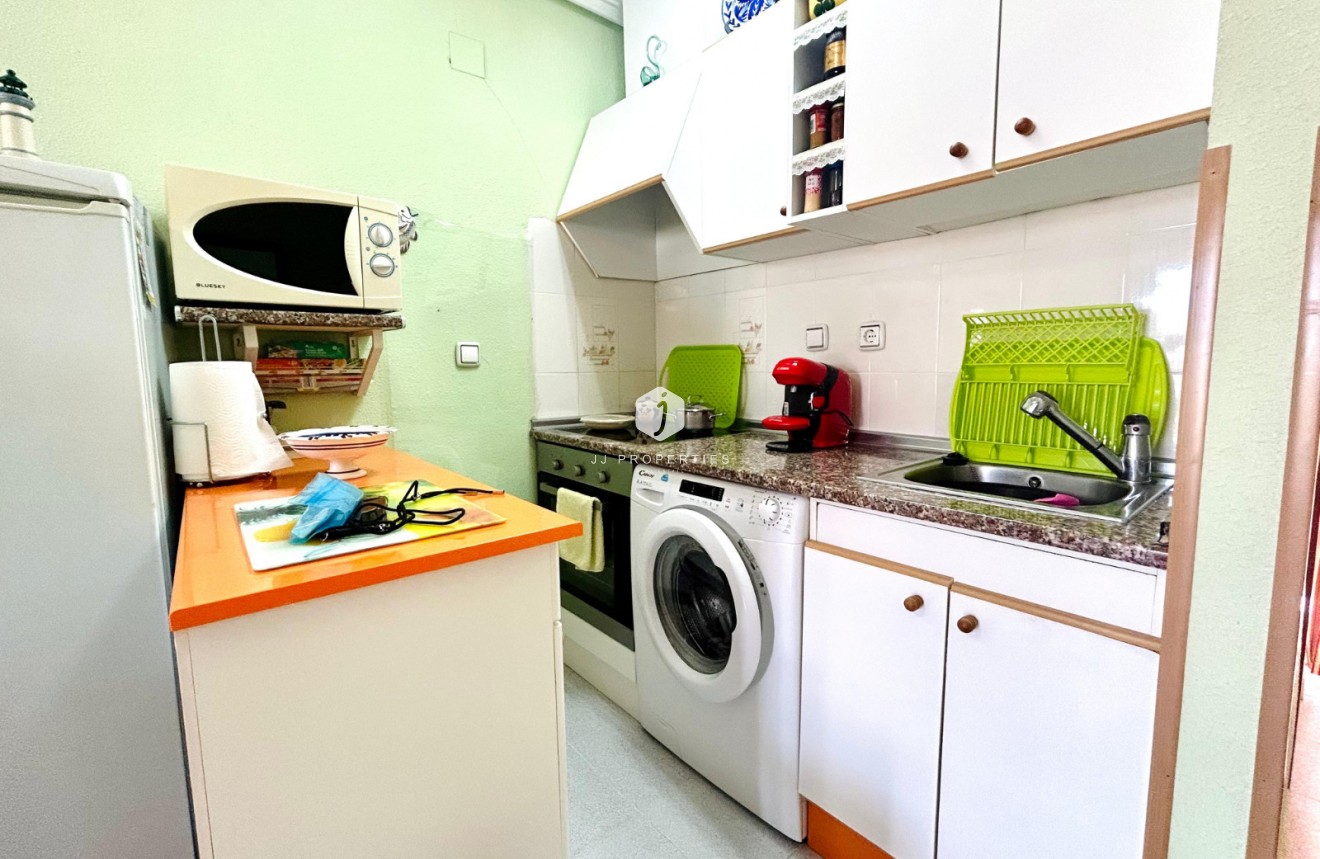 Aus zweiter Hand - Wohnung -
El Chaparral - Inland