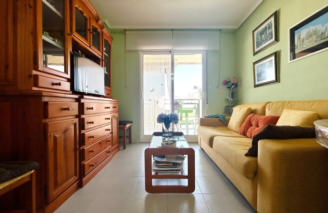 Aus zweiter Hand - Wohnung -
El Chaparral - Inland