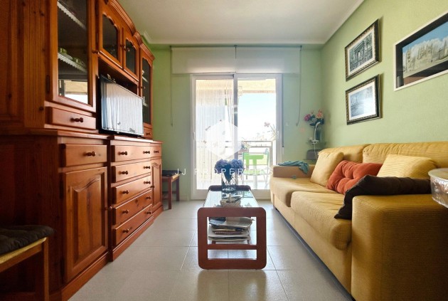 Aus zweiter Hand - Wohnung -
El Chaparral - Inland