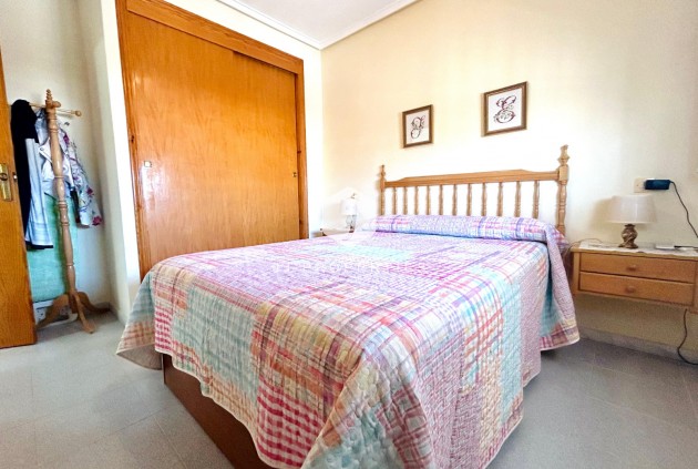 Aus zweiter Hand - Wohnung -
El Chaparral - Inland