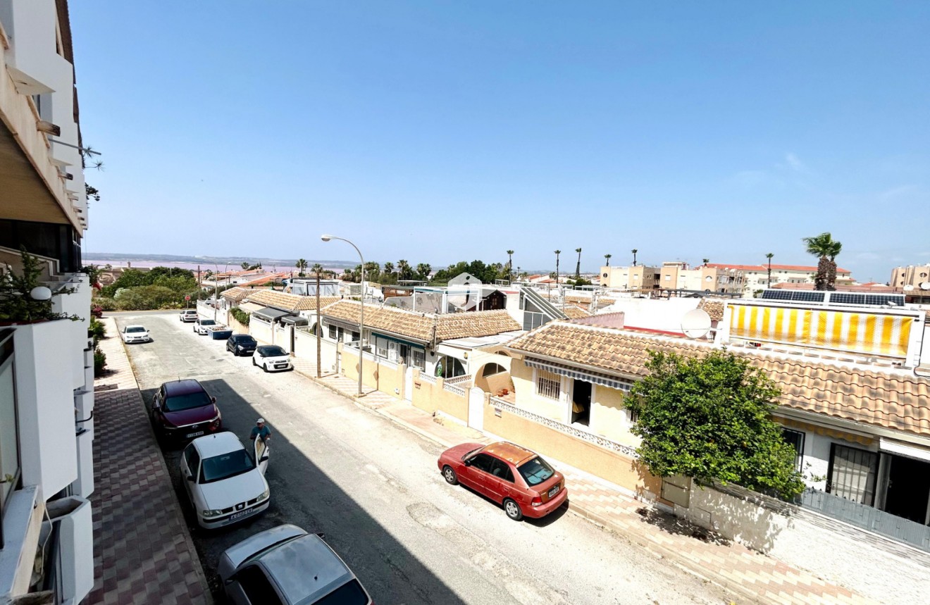 Aus zweiter Hand - Wohnung -
El Chaparral - Inland