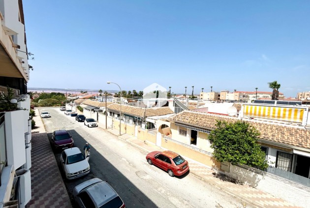 Aus zweiter Hand - Wohnung -
El Chaparral - Inland