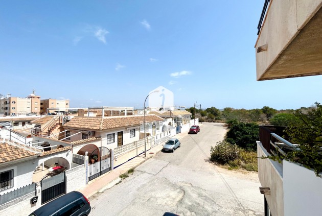 Aus zweiter Hand - Wohnung -
El Chaparral - Inland