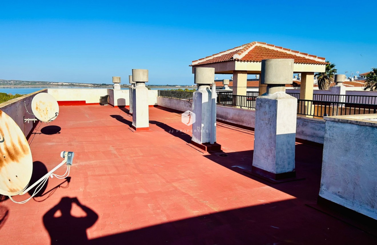 Aus zweiter Hand - Wohnung -
El Chaparral - Inland