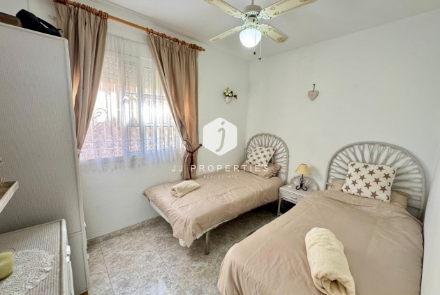 Tweedehands - Villa -
Torrevieja - Costa Blanca