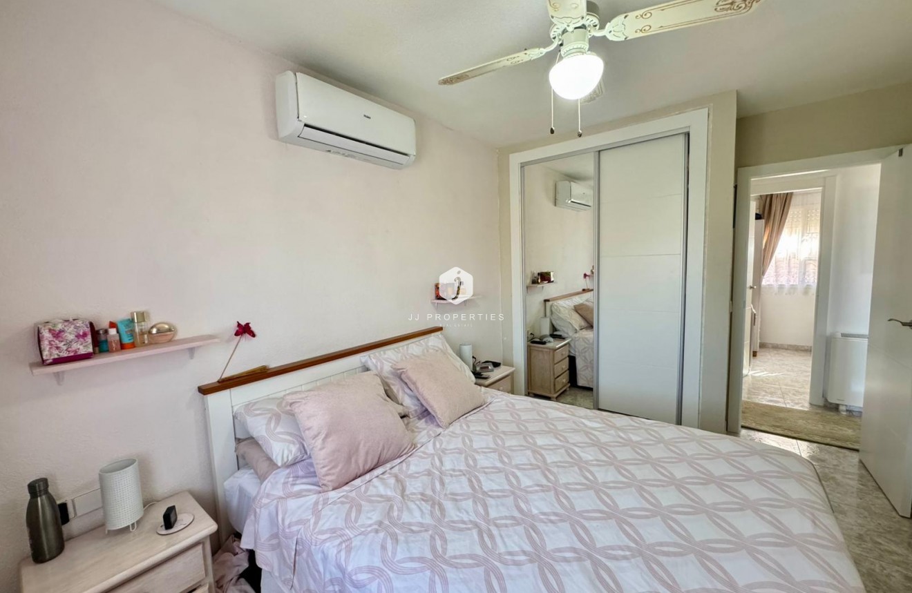 Tweedehands - Villa -
Torrevieja - Costa Blanca