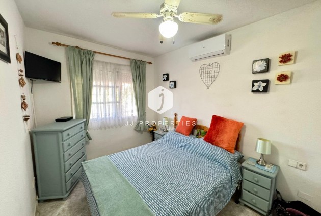 Tweedehands - Villa -
Torrevieja - Costa Blanca