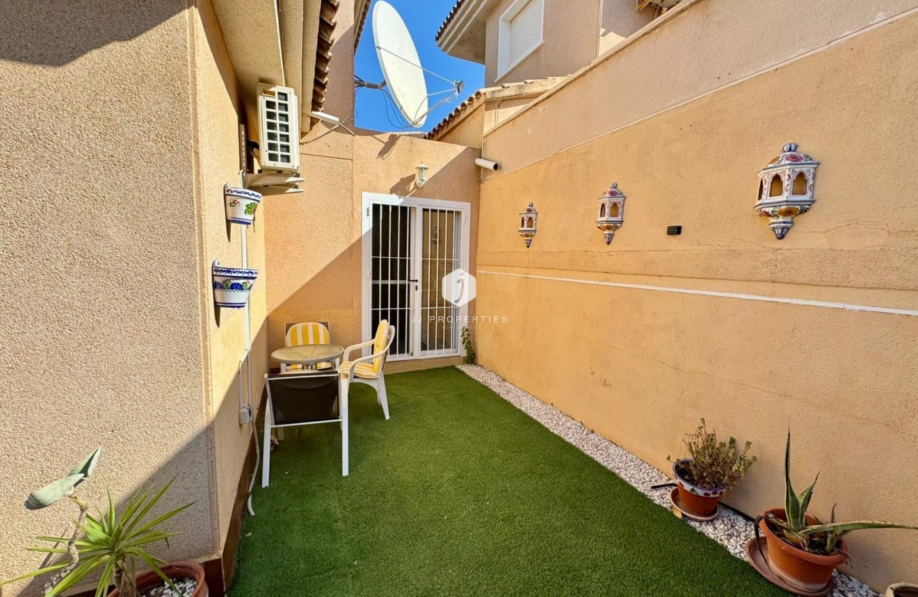Tweedehands - Villa -
Torrevieja - Costa Blanca