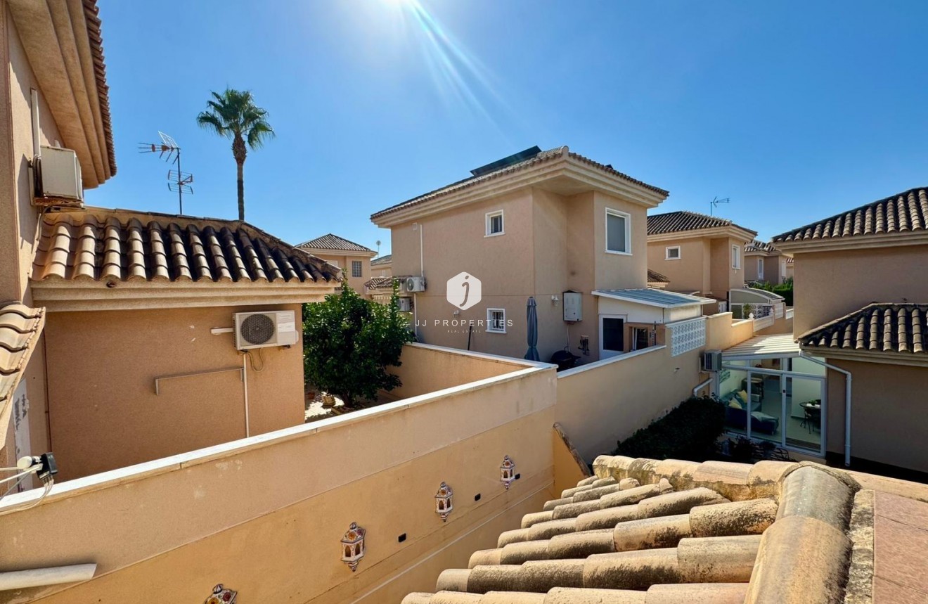 Tweedehands - Villa -
Torrevieja - Costa Blanca