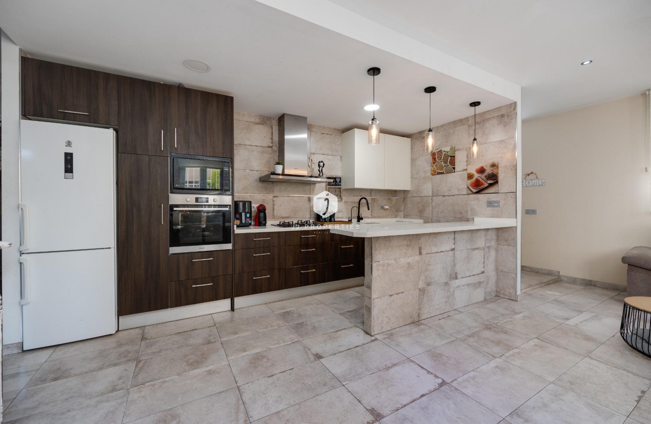 Tweedehands - Chalet -
Torrevieja - Centro